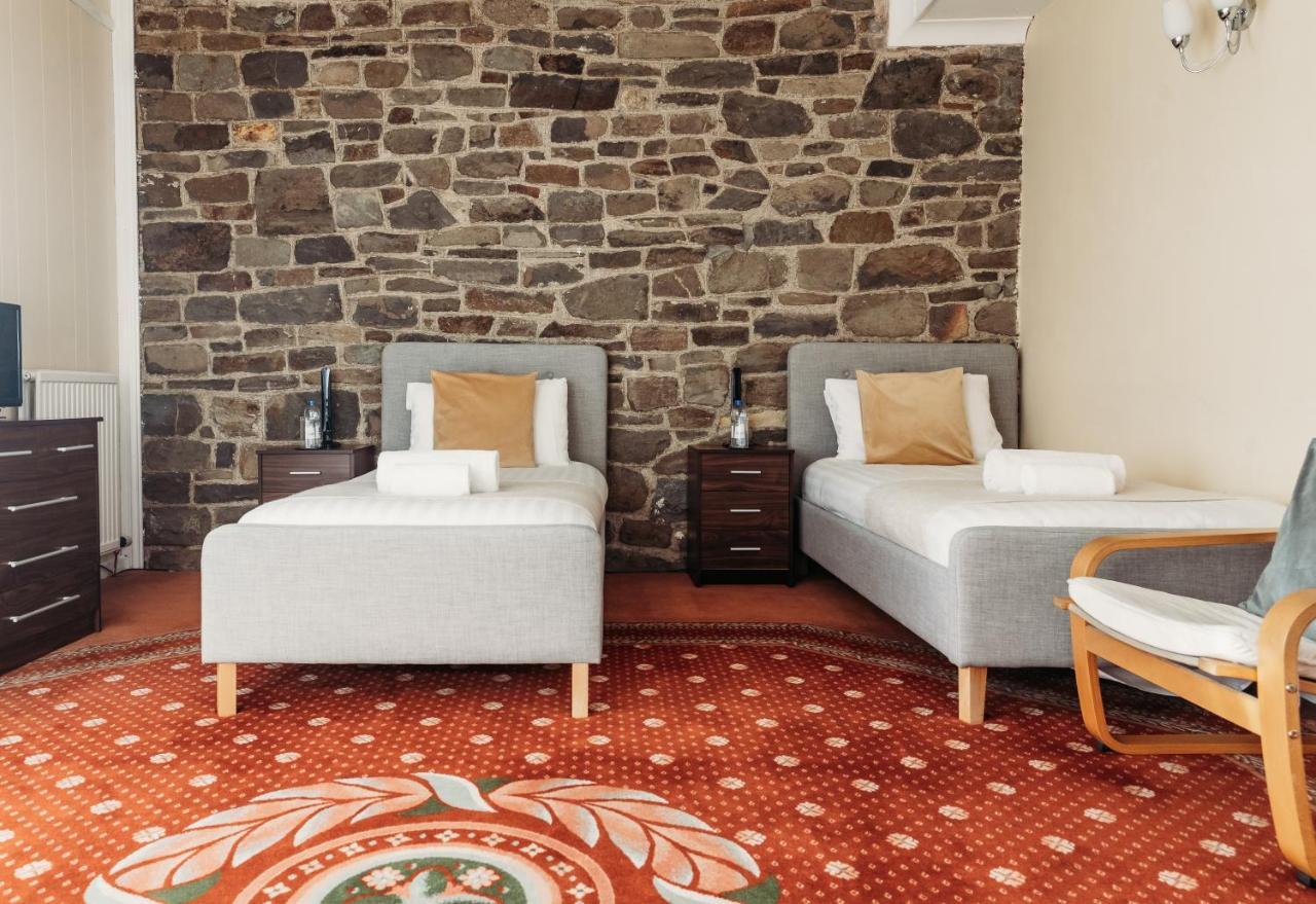 לנדרינדוד וולס Three Wells B&B מראה חיצוני תמונה